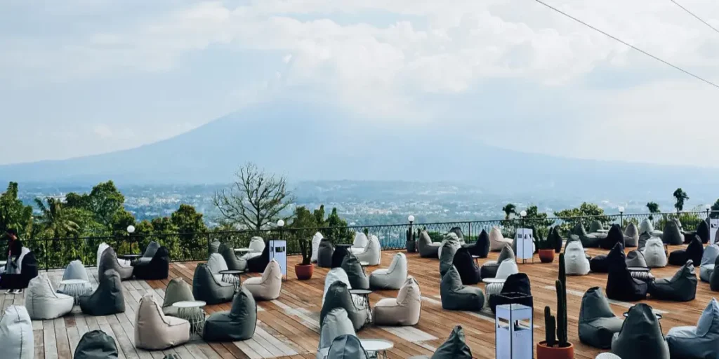 10 Coffe Shop Viral Sentul yang Lagi Hits, Nongkrong Asik dengan View Alam