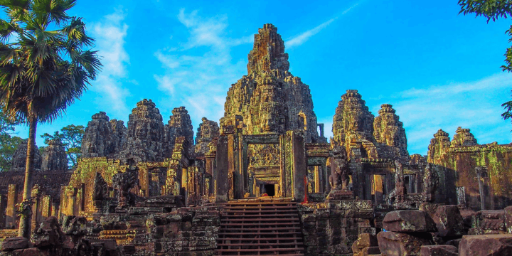 Menemukan Detail di Galeri Bas-Relief