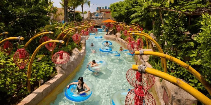 Bermain Air Sepuasnya di Adventure Cove Waterpark