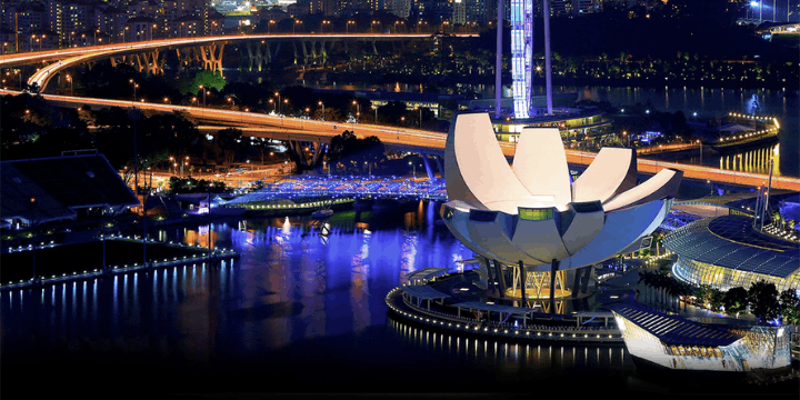 Menjelajahi ArtScience Museum, Tempat Seni Bertemu Teknologi