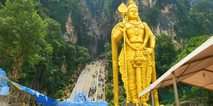 Sejarah Singkat Batu Caves, Dari Formasi Kapur Hingga Kuil Suci