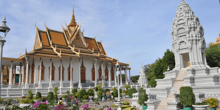Sejarah Singkat, Jejak Spiritual di Jantung Phnom Penh