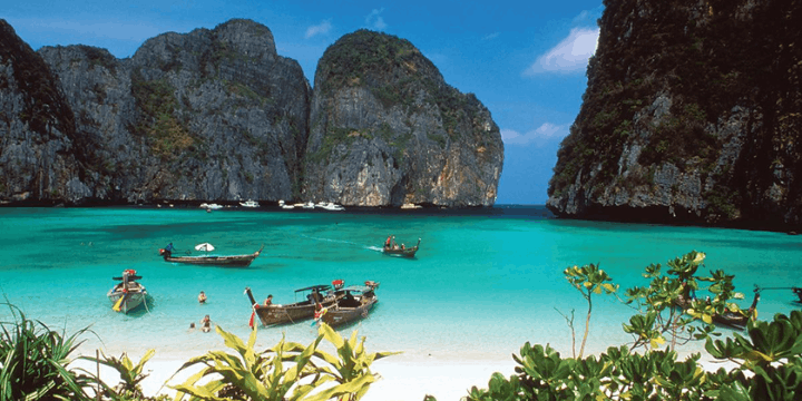 Transformasi Koh Phi Phi Don, Dari Desa Nelayan ke Pusat Hiburan