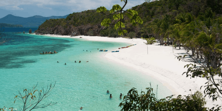 Lokasi dan Aksesibilitas Menuju Malcapuya Island